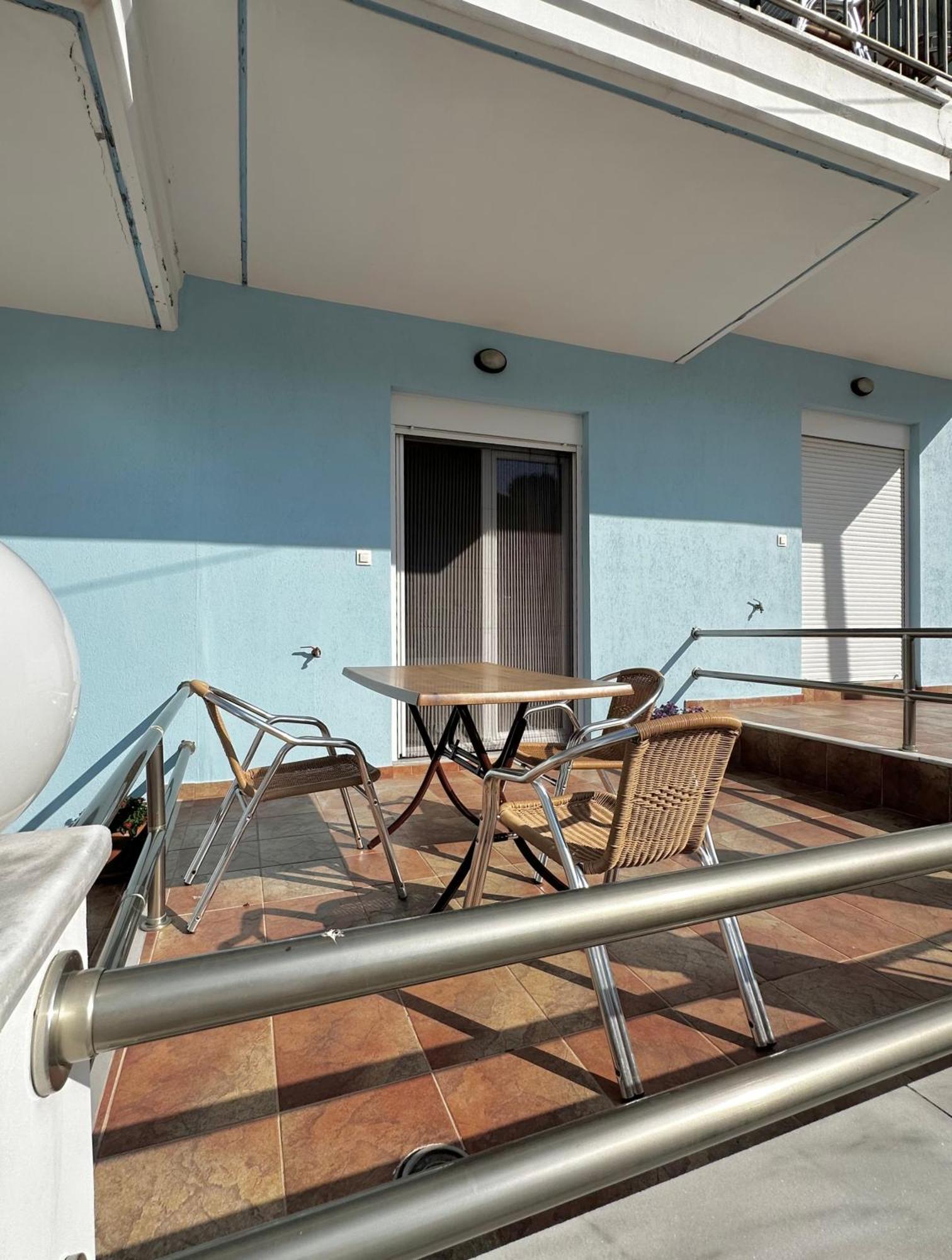 Rooms Elena Nea Poteidaia Exterior photo